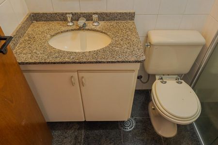 Apartamento para alugar com 70m², 2 quartos e 2 vagasBanheiro da Suíte