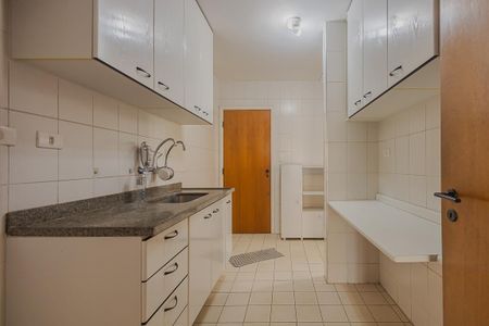 Apartamento para alugar com 70m², 2 quartos e 2 vagasCozinha