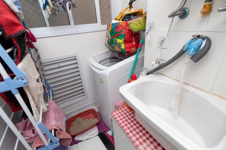 Apartamento para alugar com 62m², 3 quartos e 1 vagaÁrea de Serviço