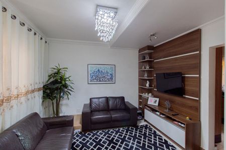 Casa à venda com 105m², 3 quartos e 2 vagas Casa à venda com 105m², 3 quartos e 2 vagasSala