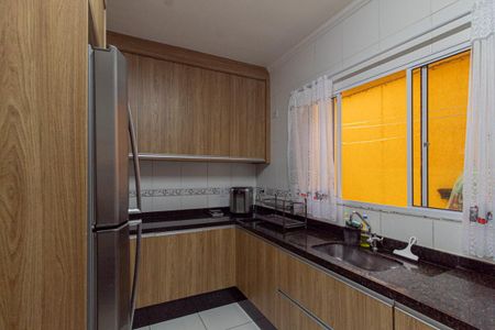 Casa à venda com 105m², 3 quartos e 2 vagas Casa à venda com 105m², 3 quartos e 2 vagasCozinha