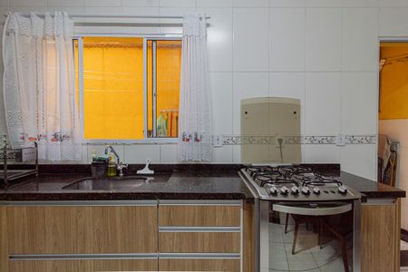 Casa à venda com 105m², 3 quartos e 2 vagas Casa à venda com 105m², 3 quartos e 2 vagasCozinha