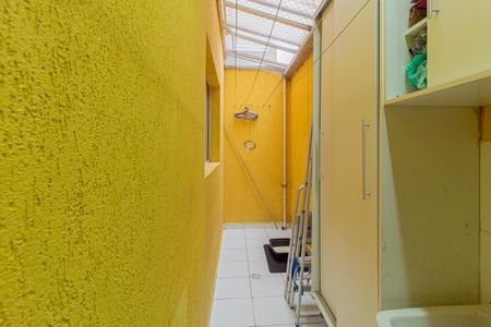 Casa à venda com 105m², 3 quartos e 2 vagas Casa à venda com 105m², 3 quartos e 2 vagasÁrea de Serviço