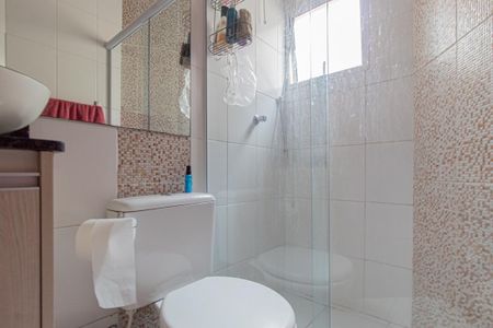 Casa à venda com 105m², 3 quartos e 2 vagas Casa à venda com 105m², 3 quartos e 2 vagasBanheiro da Suite