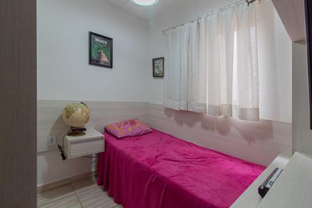 Casa à venda com 105m², 3 quartos e 2 vagas Casa à venda com 105m², 3 quartos e 2 vagasQuarto 2
