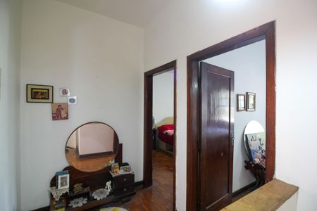 Casa à venda com 400m², 3 quartos e 5 vagasHall de distribuição dos dormitórios