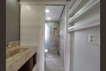 Apartamento à venda com 108m², 2 quartos e 2 vagasBanheiro