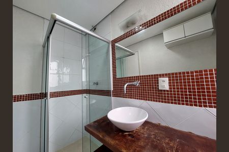 Apartamento à venda com 108m², 2 quartos e 2 vagasBanheiro 2