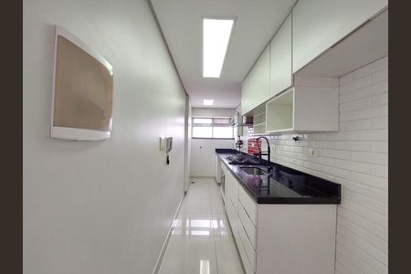 Apartamento à venda com 108m², 2 quartos e 2 vagasCozinha