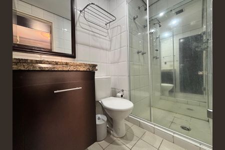 Apartamento para alugar com 69m², 1 quarto e sem vaga Apartamento para alugar com 69m², 1 quarto e sem vagaBanheiro da Suíte