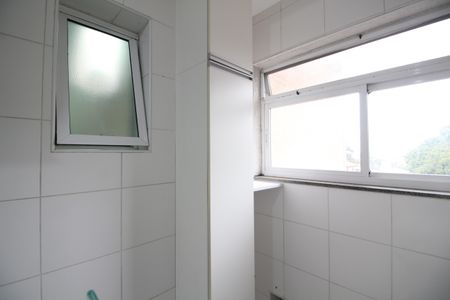 Apartamento à venda com 72m², 3 quartos e 1 vagaÁrea de Serviço