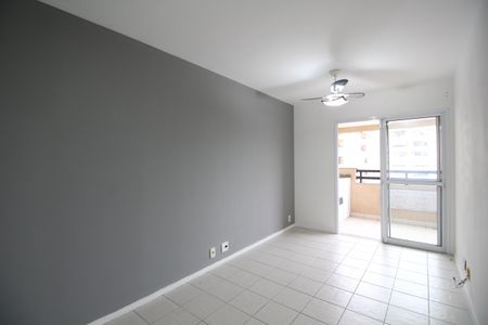 Apartamento à venda com 72m², 3 quartos e 1 vagaSala