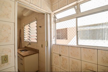 Apartamento à venda com 65m², 2 quartos e 1 vagaÁrea de Serviço