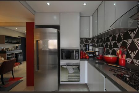 Apartamento à venda com 105m², 2 quartos e 2 vagas Apartamento à venda com 105m², 2 quartos e 2 vagasCozinha