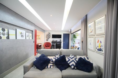 Apartamento à venda com 105m², 2 quartos e 2 vagasSala