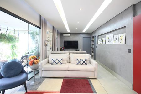 Apartamento à venda com 105m², 2 quartos e 2 vagas Apartamento à venda com 105m², 2 quartos e 2 vagasSala