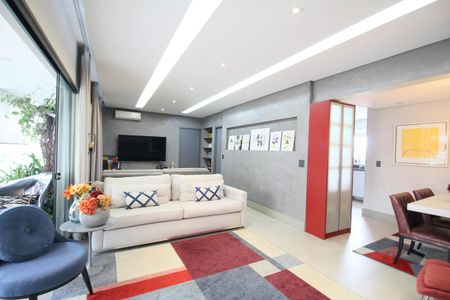 Apartamento à venda com 105m², 2 quartos e 2 vagas Apartamento à venda com 105m², 2 quartos e 2 vagasSala