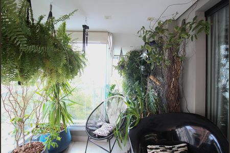 Apartamento à venda com 105m², 2 quartos e 2 vagas Apartamento à venda com 105m², 2 quartos e 2 vagasVaranda da Sala