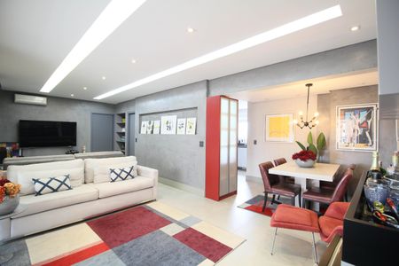 Apartamento à venda com 105m², 2 quartos e 2 vagas Apartamento à venda com 105m², 2 quartos e 2 vagasSala