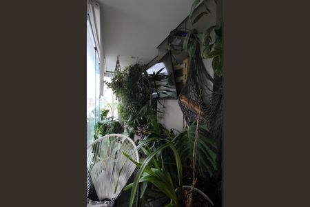 Apartamento à venda com 105m², 2 quartos e 2 vagas Apartamento à venda com 105m², 2 quartos e 2 vagasVaranda da Sala