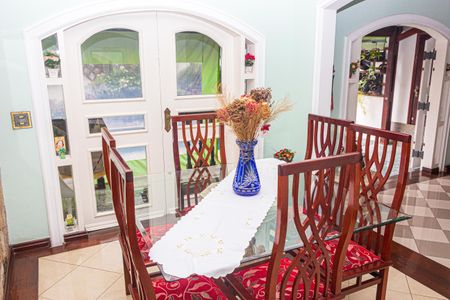 Casa à venda com 525m², 4 quartos e 6 vagasSala de Jantar