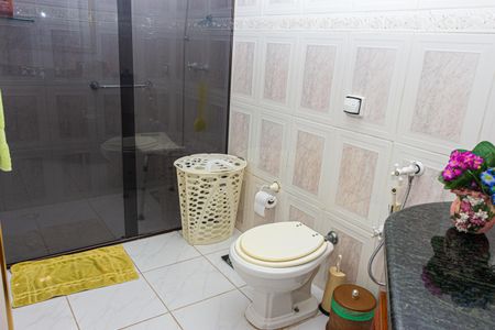 Casa à venda com 525m², 4 quartos e 6 vagasBanheiro