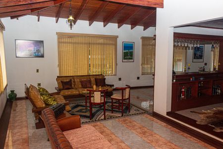 Casa à venda com 525m², 4 quartos e 6 vagasSala de Jogos