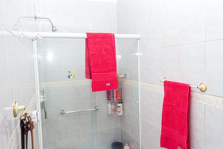 Casa à venda com 525m², 4 quartos e 6 vagasBanheiro da Suíte 1