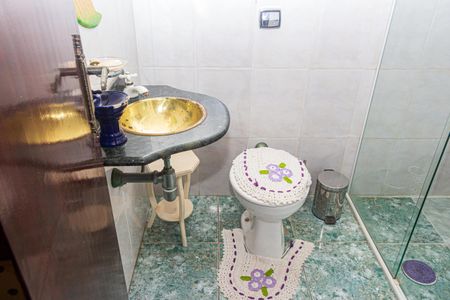 Casa à venda com 525m², 4 quartos e 6 vagasBanheiro Piscina