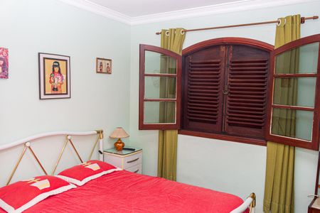 Casa à venda com 525m², 4 quartos e 6 vagasQuarto 2