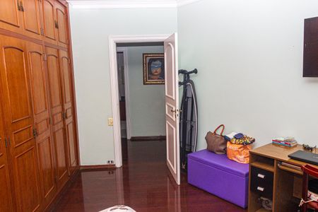 Casa à venda com 525m², 4 quartos e 6 vagasQuarto 1