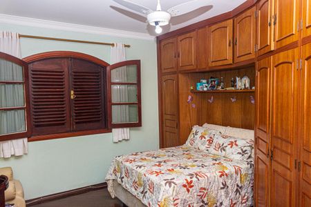 Casa à venda com 525m², 4 quartos e 6 vagasQuarto 1