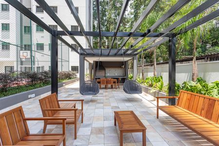 Apartamento para alugar com 40m², 2 quartos e 1 vaga Apartamento para alugar com 40m², 2 quartos e 1 vagaÁrea comum - Churrasqueira
