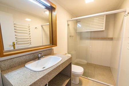 Apartamento à venda com 120m², 3 quartos e 2 vagas Apartamento à venda com 120m², 3 quartos e 2 vagasBanheiro da suíte