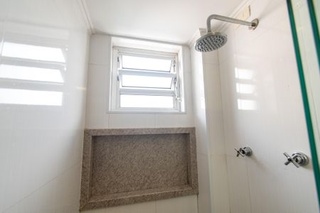 Apartamento à venda com 120m², 3 quartos e 2 vagas Apartamento à venda com 120m², 3 quartos e 2 vagasBanheiro