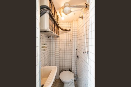 Apartamento à venda com 120m², 3 quartos e 2 vagas Apartamento à venda com 120m², 3 quartos e 2 vagasBanheiro de serviço