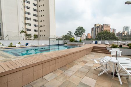 Apartamento à venda com 120m², 3 quartos e 2 vagas Apartamento à venda com 120m², 3 quartos e 2 vagasPiscina