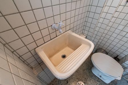 Apartamento à venda com 120m², 3 quartos e 2 vagas Apartamento à venda com 120m², 3 quartos e 2 vagasBanheiro de serviço