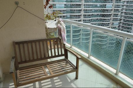 Apartamento à venda com 102m², 3 quartos e 1 vagaVaranda