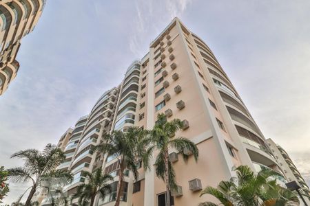 Apartamento à venda com 102m², 3 quartos e 1 vagaFachada