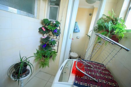 Apartamento para alugar com 85m², 3 quartos e 1 vagaÁrea de Serviço