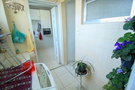 Apartamento para alugar com 85m², 3 quartos e 1 vagaÁrea de Serviço