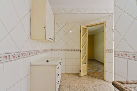 Casa à venda com 193m², 3 quartos e 4 vagas Casa à venda com 193m², 3 quartos e 4 vagasCozinha