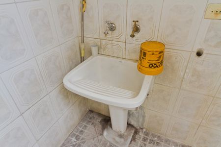 Casa à venda com 193m², 3 quartos e 4 vagas Casa à venda com 193m², 3 quartos e 4 vagasÁrea de Serviço