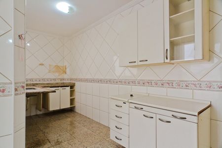 Casa à venda com 193m², 3 quartos e 4 vagas Casa à venda com 193m², 3 quartos e 4 vagasCozinha