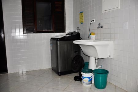 Casa à venda com 320m², 3 quartos e 4 vagasDetalhe - Lavanderia