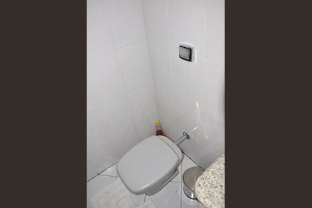 Casa à venda com 320m², 3 quartos e 4 vagasDetalhe - Suíte 2