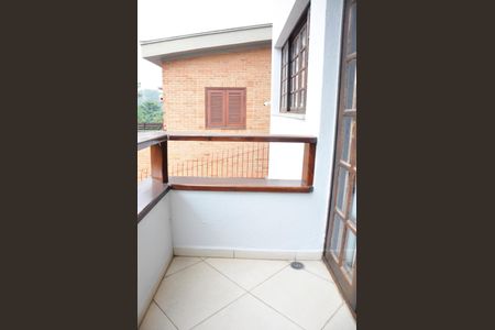 Casa à venda com 320m², 3 quartos e 4 vagasDetalhe - Varanda