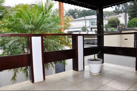 Casa à venda com 320m², 3 quartos e 4 vagasDetalhe - Varanda da Suíte 1