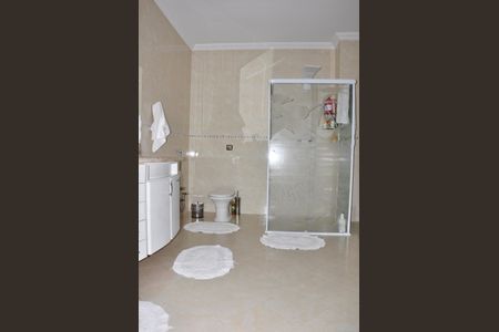 Casa à venda com 320m², 3 quartos e 4 vagasDetalhe - Suíte 1